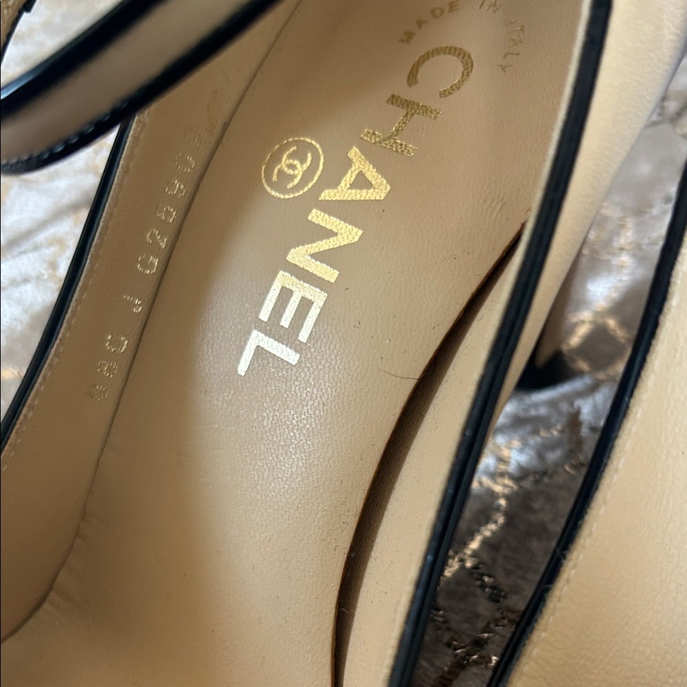 CHANEL Beige and Black Cap-Toe Mary Jane Heels - Picture 4 of 9